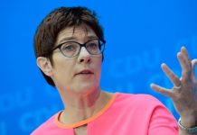 Allemagne: à la CDU, «AKK» favorite pour succéder à Angela Merkel