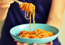 Astuce minceur : oubliez les régimes, mangez lentement