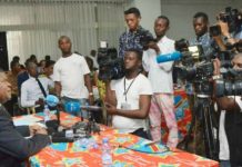 RDC : la très controversée « machine à voter » enfin présentée