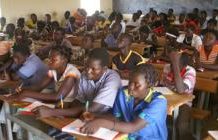 Burkina: Des élèves et étudiants apportent leur contribution dans la lutte contre l’incivisme