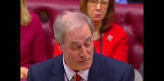 Un Lord anglais démissionne pour 1 minute de retard