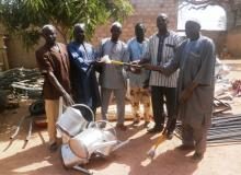L’Association Beoog Neeré du Ganzourgou offre du matériel à 4 groupements d’agriculteurs