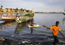 Sénégal: Emmanuel Macron à Saint-Louis menacée par la montée des eaux