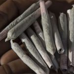 Le « deal » entre le vendeur de drogue et la police