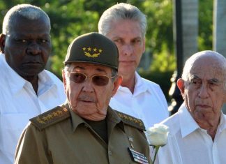 Cuba: Raul Castro laisse derrière lui un régime fragilisé