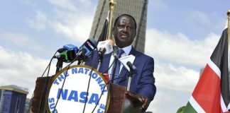 Odinga envisage une plainte contre Facebook