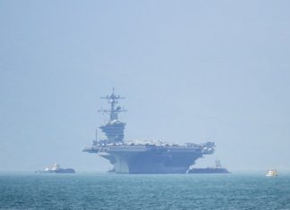 Visite historique d’un porte-avions américain au Vietnam