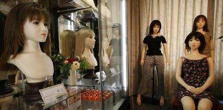 Les poupées gonflables enflamment la très prude Zambie