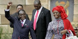 Vent de « panique » au Zimbabwe : Mugabe revient en politique, en sous-main