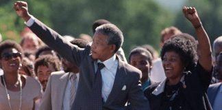 Winnie et Nelson Mandela: leur amour, «une grande victime de l’apartheid»