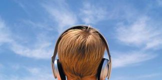 Pourquoi votre collègue travaille-t-il en musique alors que vous en êtes incapable?