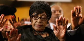 Mort de Stompie Seipei : deux témoignages disculpent Winnie Mandela