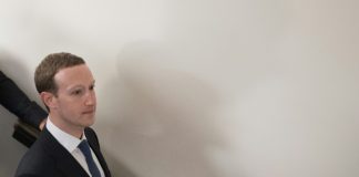 Facebook: le mea culpa de Zuckerberg continue, devant le Congrès cette fois