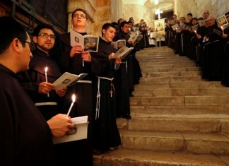 Les Franciscains, fidèles gardiens depuis des siècles du tombeau de Jésus