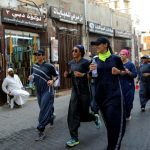 Hier rebelle, l’abaya sportive séduit de plus en plus de Saoudiennes