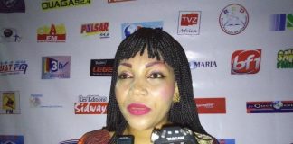 Dédicace : Sortie du premier album de Maman Flora