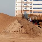 Période d’hivernage : Le commerce du sable en plein essor