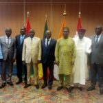 Insécurité à l’Est : des ministres des pays du champ se concertent sur la manière de venir à bout du fléau Insécurité à l’Est : des ministres des pays du champ se concertent sur la manière de venir à bout du fléau Depuis quelques temps la région de l’Est est en proie à des attaques à caractère terroristes. Pour venir à bout du fléau, des autorités des pays du champ se sont rencontrées le 16 octobre à Ouagadougou en vue d’envisager dans quelle mesure mutualiser leurs efforts.