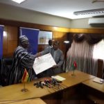 Situation nationale : la république du Ghana offre un chèque de plus de 117.000.000 pour les victimes de terrorisme Situation nationale : la république du Ghana offre un chèque de plus de 117.000.000 pour -les -victimes -de- terrorisme