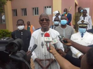 LE-CHEF-DU-GOUVERNEMENT-BURKINABE