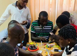 Maintenance des équipements informatiques et smartphones : 30 jeunes formés à Tenkodogo et Koupéla FORMATION-EN-INFORMATIQUE