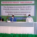 Promotion des produits « made in Burkina » : Burkina Marketing dévoile sa stratégie le-presidium-lors-de-la-conference-de-presse