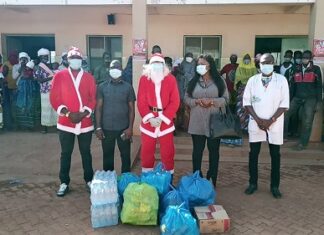 CHR de Koudougou : « Legro » arrache le sourire aux locataires de la pédiatrie CHR –de- Koudougou- « Legro »- arrache- le –sourire- aux- locataires- de- la- pédiatrie