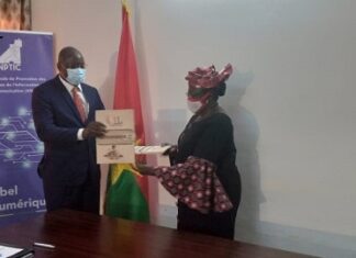 Promotion des TIC et protection des données personnelles : la CIL et l’ANPTIC unissent leurs forces SIGNATURE-DE-CONVENTION-CIL-ET-ANPTIC