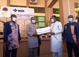 Riposte Covid-19 : le CORONATHON fait un don de consommables médicaux au CORUS REMISE-DE-CHEQUE-AU-CORUS