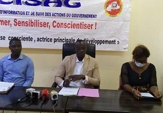 « Nous voudrions voir à l’œuvre le gouvernement DABIRE II tout de suite et maintenant », Issiaka Ouédraogo, président du CISAG Nous –voudrions- voir- à -l'œuvre -le gouvernement- DABIRE- II -tout -de –suite- et- maintenant -Issiaka –Ouédraogo-président -du -CISAG