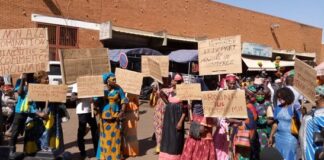 Economie informelle : « Nous ne voulons plus Harouna KABORE comme ministre du commerce » Economie-informelle-Harouna-Kaboré-ancien-ministre-commerce