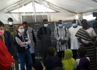 Education : le ministre Stanislas Ouaro sur des chantiers à Kaya Education- le- ministre- Stanislas- Ouaro- sur- des- chantiers- à- Kaya