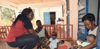 Pouponnière Mgr Anthyme Bayala de Réo : Michel Bayala a été sensible aux « cris » des bébés REMISE-DE-DON