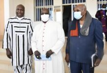 Réconciliation Nationale : Zéphirin Diabré reçoit en audience Mgr Paul Ouédraogo ZEPHIRIN-ET-MONSEIGNEUR-PAUL-OUEDRAOGO