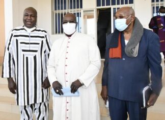 Réconciliation Nationale : Zéphirin Diabré reçoit en audience Mgr Paul Ouédraogo ZEPHIRIN-ET-MONSEIGNEUR-PAUL-OUEDRAOGO