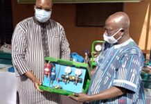 Protection de la couche d’ozone : deux établissements dotés de matériels didactiques REMISE-DE-MATERIELS