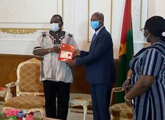 Défi sécuritaire à l’Est : le CN-CMAPR présente son rapport au premier ministre PRESENTATION-DE-RAPPORT