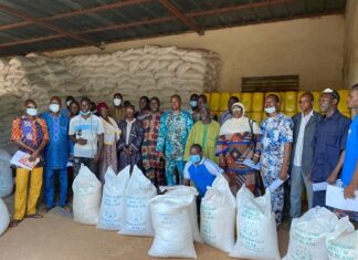 Houndé : plus de 137 millions FCFA pour doter les écoles primaires de vivres Houndé-plus –de- 137- millions –FCFA- pour -doter -les -écoles –primaires- en -vivres