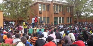 Suicide de jeunes étudiants : stopper la spirale infernale Suicide-de-jeunes-étudiants-Stopper- la- spirale -infernale