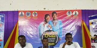 Musique : le groupe de slam Lumière Orale sort le titre « Les larmes d’une mère » Musique-le- groupe- de- slam –Lumière- Orale –sort- le- titre- « Les- larmes- d-une- mère -»