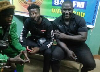 « Fantôme », le nouveau film du groupe « frontière rouge » présenté à Diébougou GROUPE-FRONTIERE-ROUGE