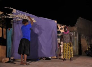 Kombissiri : L’association BTB sensibilise sur le droit d’accès à la terre par les jeunes et les femmes kombissiri-association-btb-droit-terre-femme(theatre