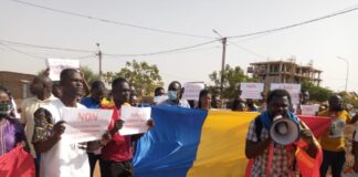 Burkina : des Tchadiens marchent pour le respect de la constitution au Tchad