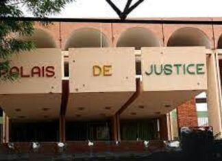 Justice: elle escroque son ex et écope 24 mois de prison Justice-elle-escroque-son-ex-et-écope-24-mois-de-prison