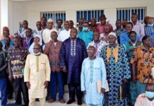 Réconciliation nationale : 7281 travailleurs déflatés demandent justice UNE-REPRESENTATION-DES-TRAVAILLEURS-DEFLATES-CHEZ-LE-MINISTRE-DE-LA-RECONCILIATION -NATIONALE