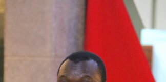 Ousseni Tamboura: Il faut avoir « la réserve à ne pas bâtir sa réputation sur la laideur et la lâcheté » des terroristes.