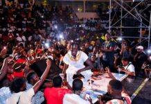 live : Amzy a frappé fort au palais des sports de Ouaga 2000