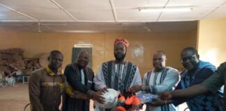 Yako : le club US Passoré équipé en matériel d’entraînement Yako- le- club –US- Passoré –équipé- en- matériel- d-entraînement