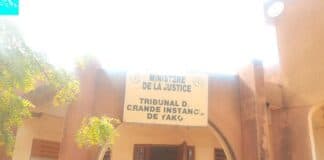 Yako : 3 frères encourent 5 ans de prison ferme pour avoir occasionné la mort d’une femme dans une affaire de sorcellerie Yako-3 -frères –encourent- 5- ans -de –prison- ferme –pour- avoir- occasionné- la- mort -d’une- femme- dans -une –affaire- de -sorcellerie
