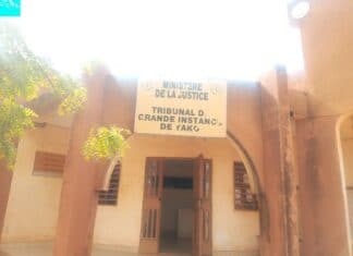 Yako : 3 frères encourent 5 ans de prison ferme pour avoir occasionné la mort d’une femme dans une affaire de sorcellerie Yako-3 -frères –encourent- 5- ans -de –prison- ferme –pour- avoir- occasionné- la- mort -d’une- femme- dans -une –affaire- de -sorcellerie